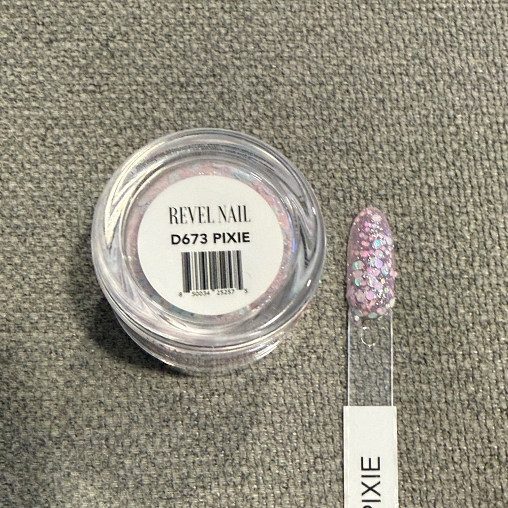 Revel Nail D673 Pixie Dip Powder